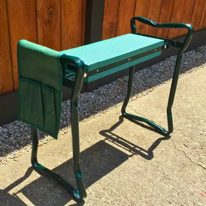 SolaGarden™ 2-in-1 Garden Kneeler