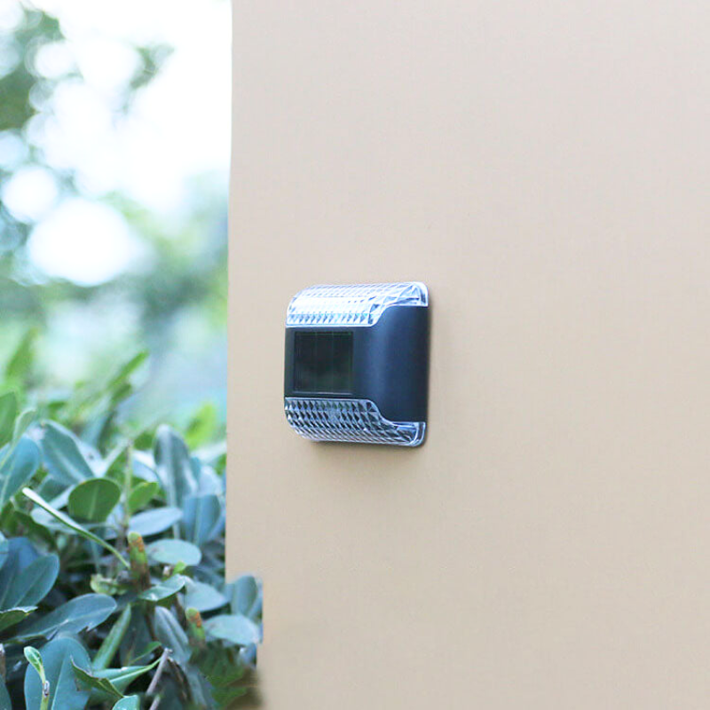 SolaGarden™ Wall Mount Lights