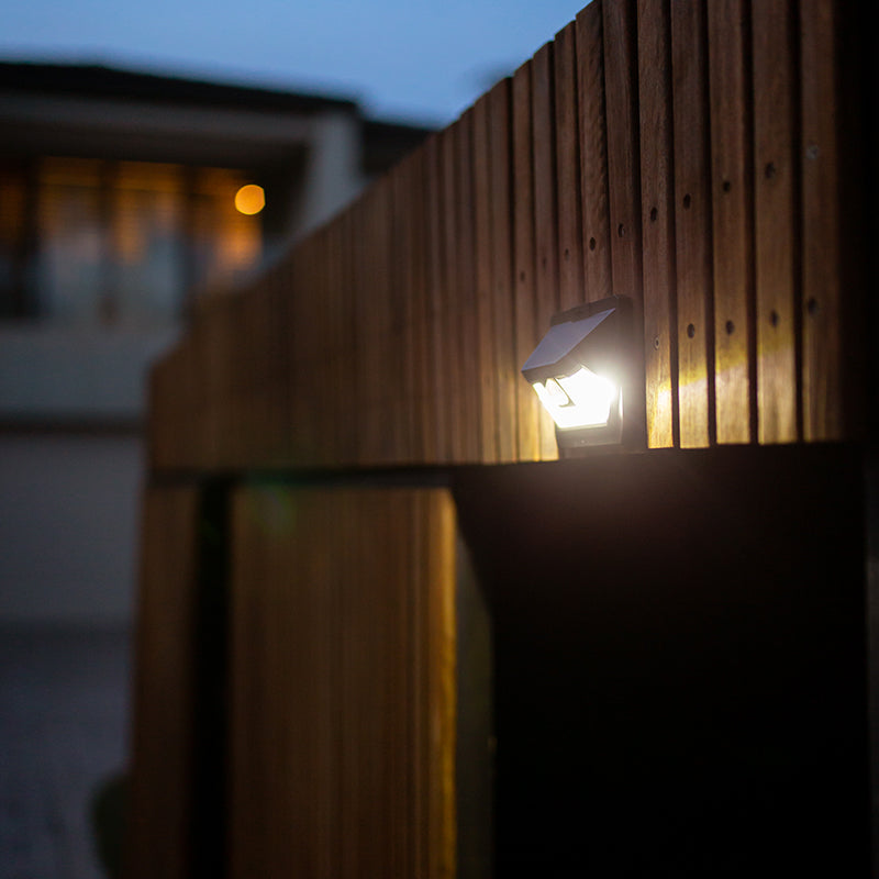 Small Solar Wall Light | Motion Sensor | 18LED | HAVEN