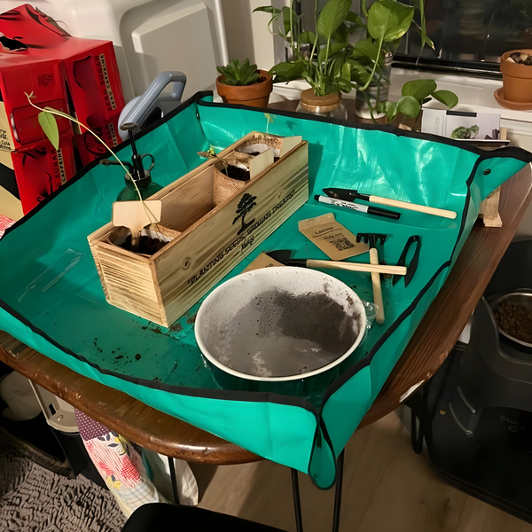 Easygardentools™ No-Mess Gardening Mat