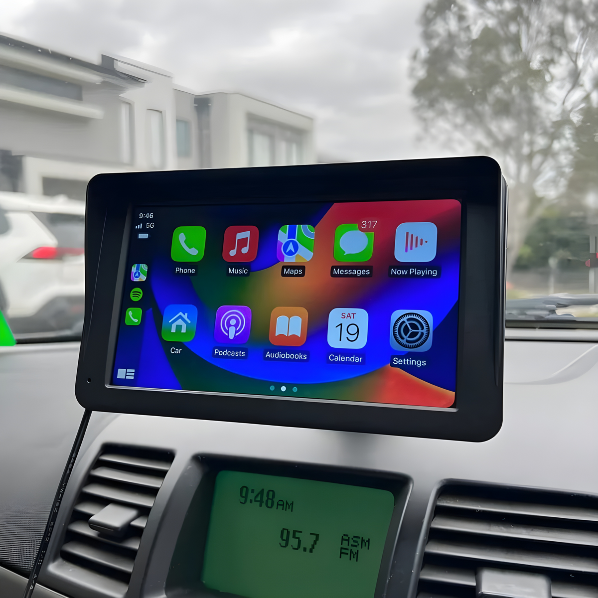Easygardentools™ 7" HD Touch Screen CarPlay + FREE Reversing Camera