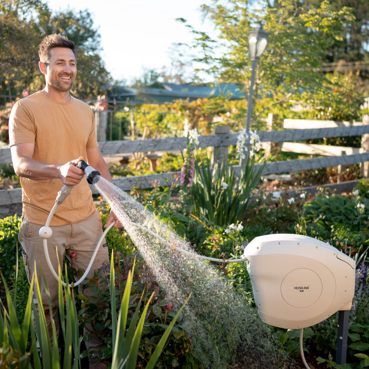 Retractable Hose Reel Mounting Post | Classic Series